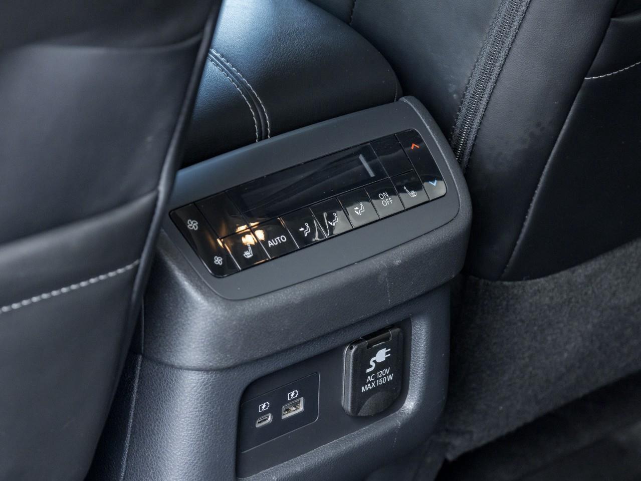 2024 Nissan Pathfinder Platinum Photo