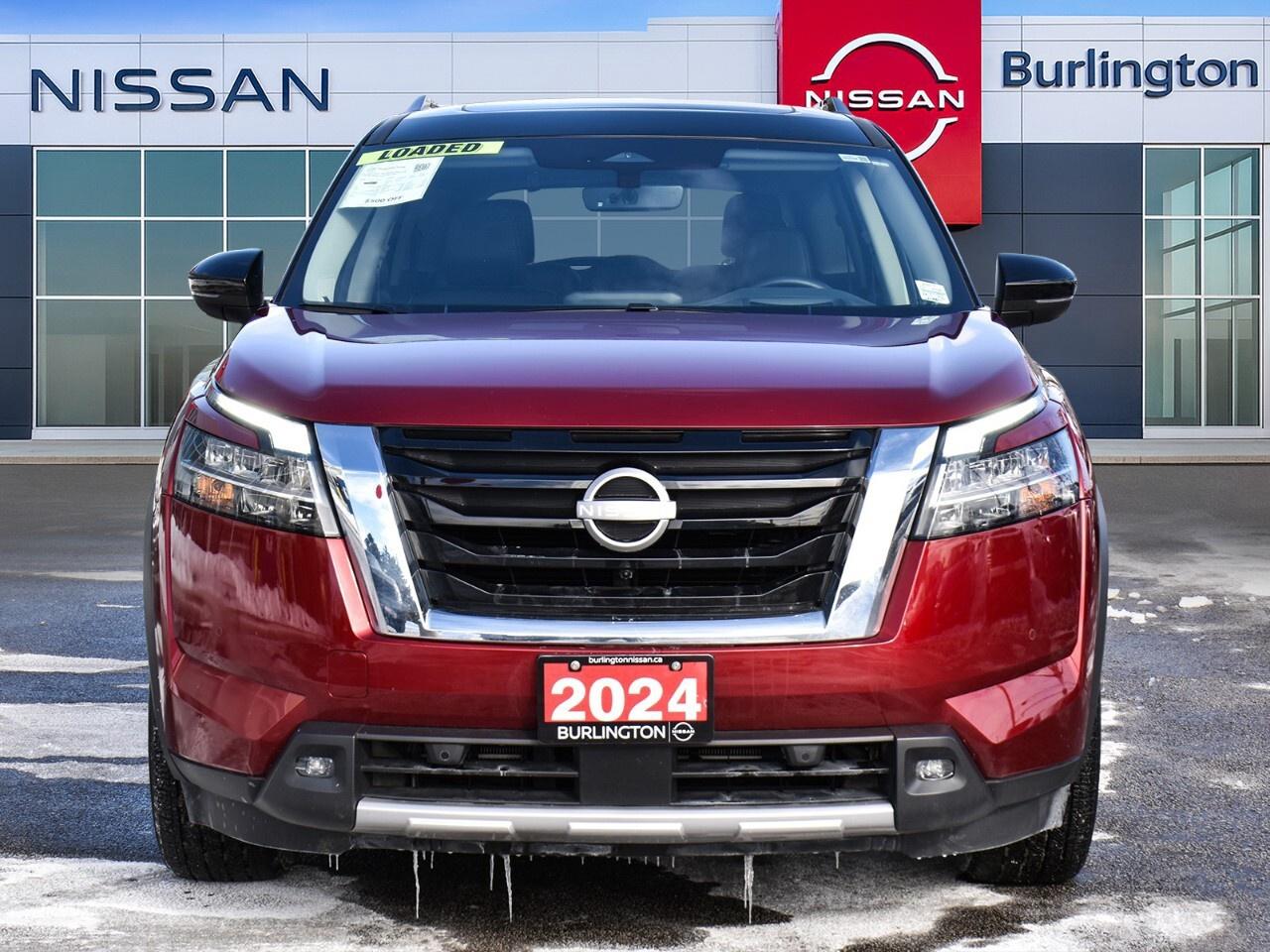 2024 Nissan Pathfinder PLATINUM, CAPTAINS CHAIRS, 2-TONE COLOUR Photo