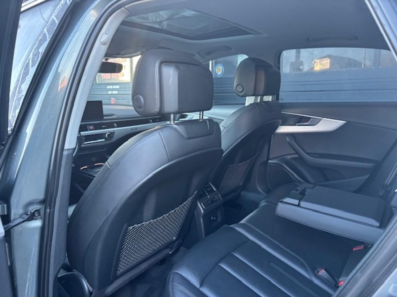 2017 Audi A4 Komfort quattro, STRONG SERVICE HISTORY, SHARP!! Photo3