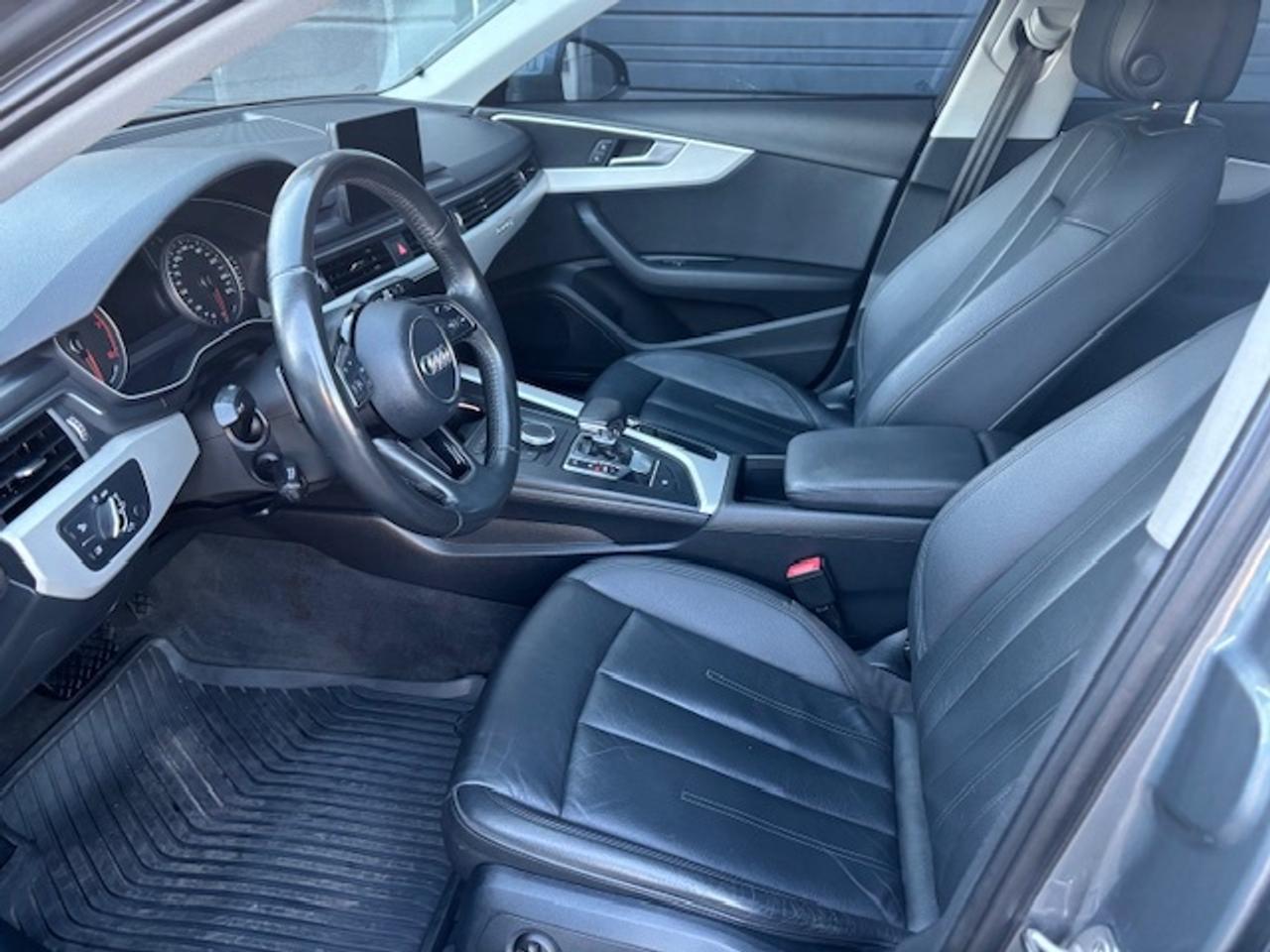 2017 Audi A4 Komfort quattro, STRONG SERVICE HISTORY, SHARP!! Photo