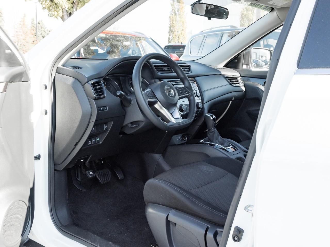 2018 Nissan Rogue S Photo