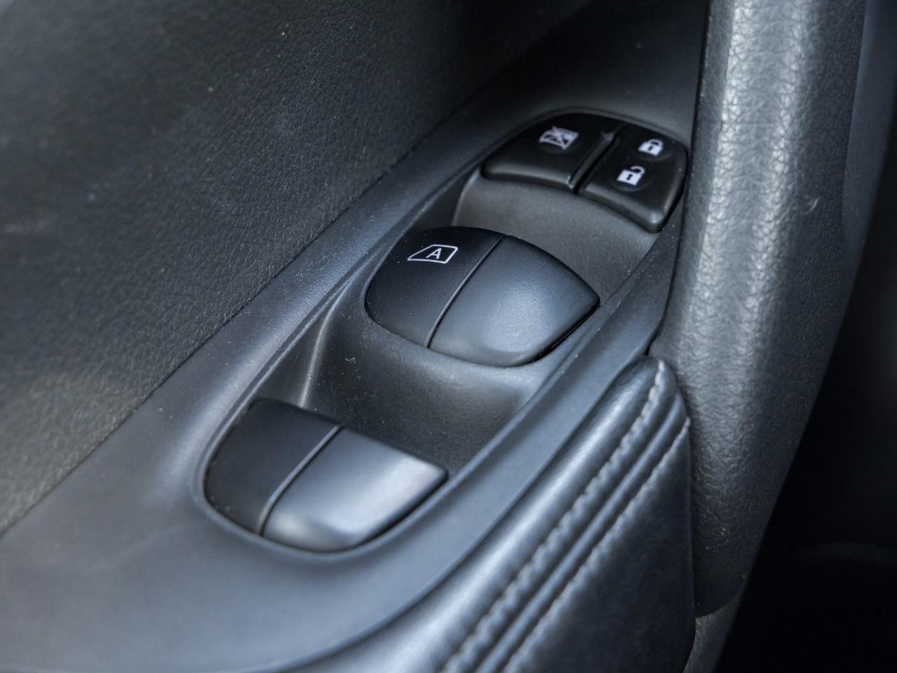 2018 Nissan Rogue S Photo