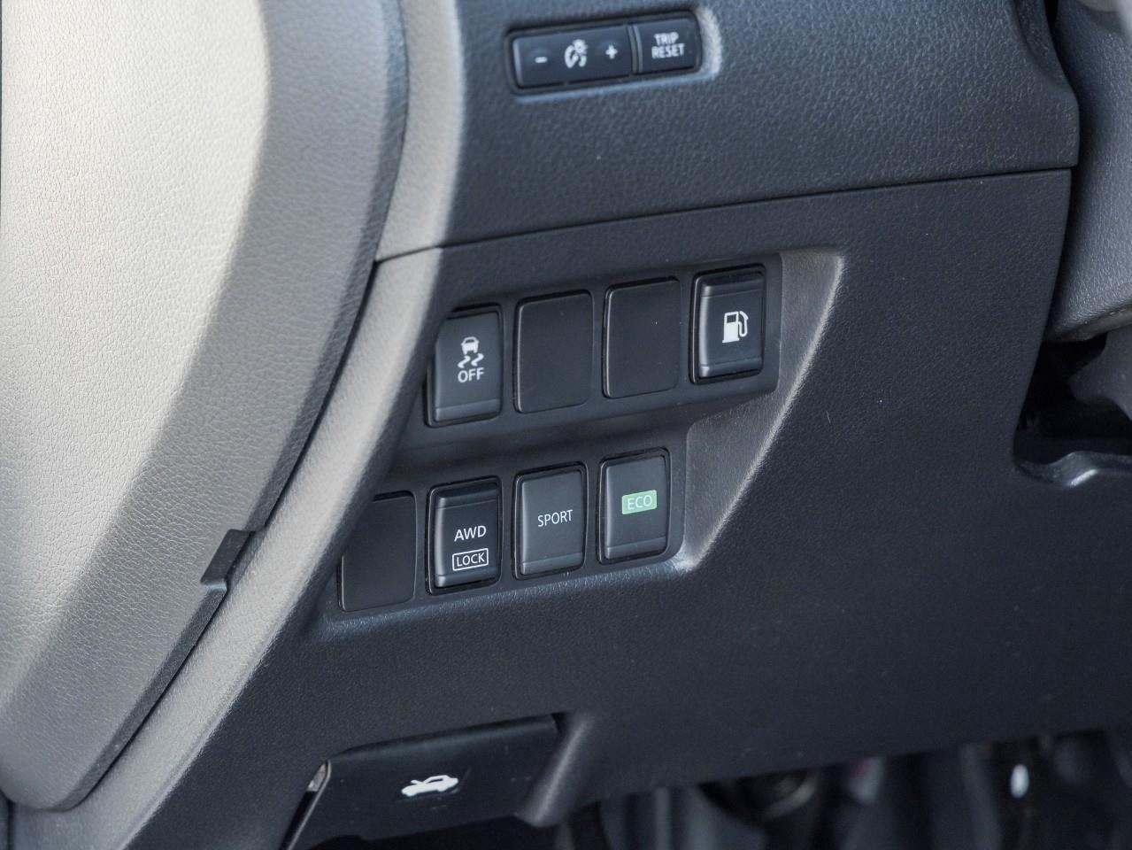 2018 Nissan Rogue S Photo