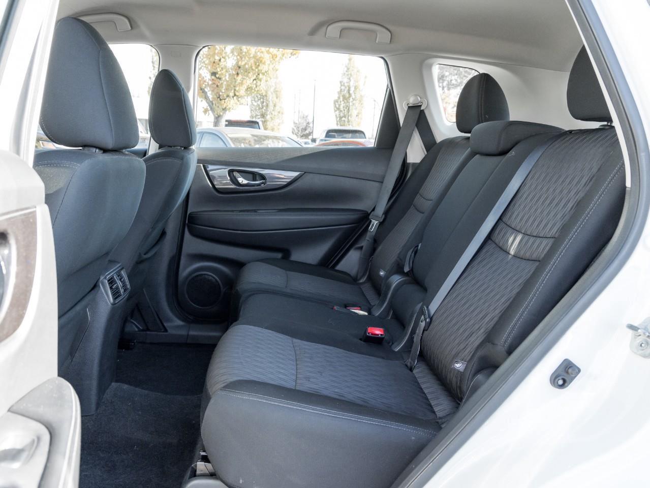 2018 Nissan Rogue S Photo