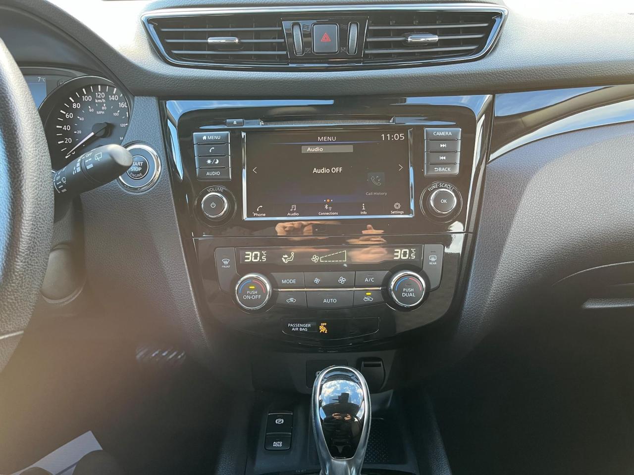 2022 Nissan Qashqai SV AWD Photo