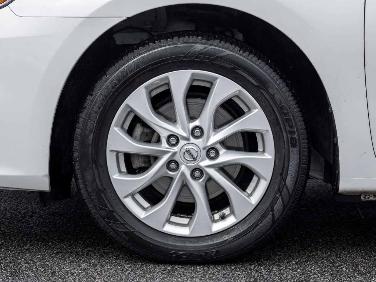 2018 Nissan Sentra 1.8 SV Photo3