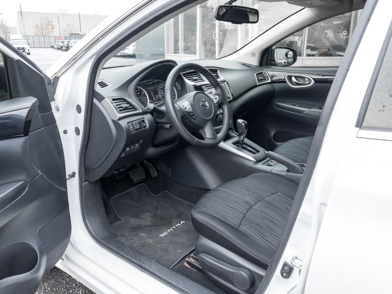 2018 Nissan Sentra 1.8 SV Photo