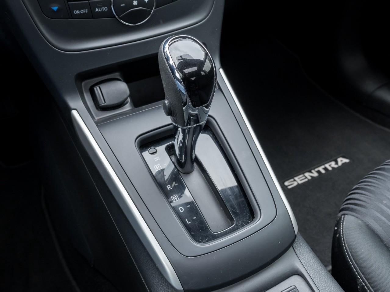 2018 Nissan Sentra 1.8 SV Photo