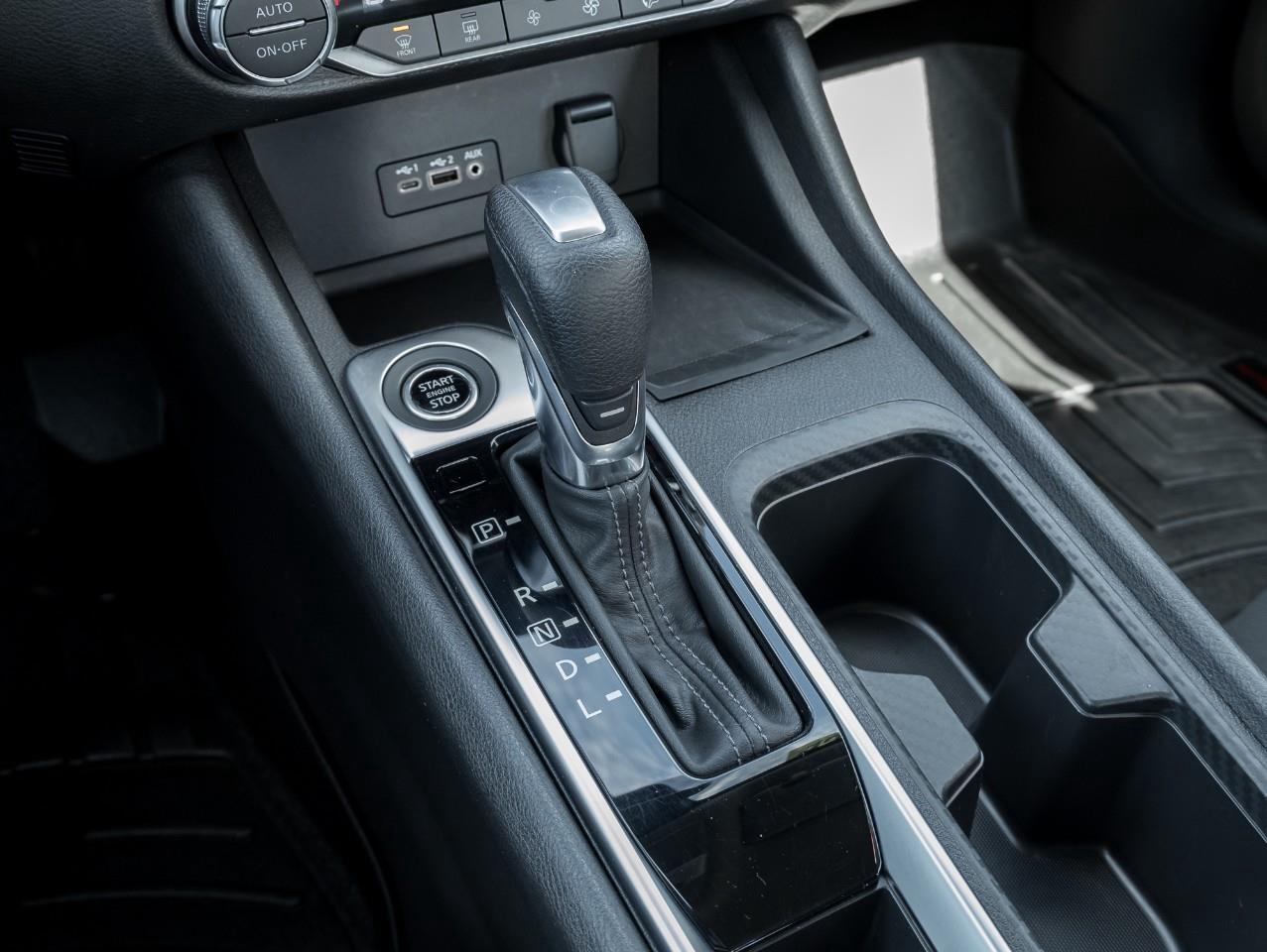 2022 Nissan Sentra SV Photo