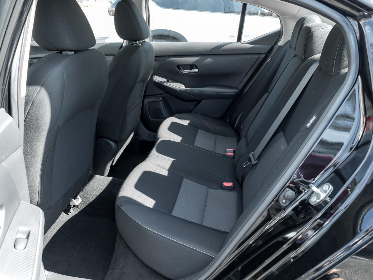 2022 Nissan Sentra SV Photo