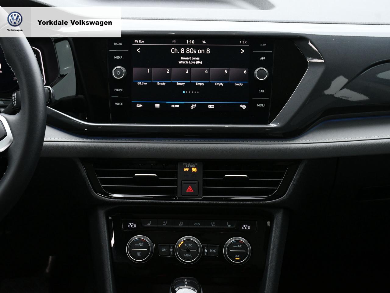 2023 Volkswagen Taos  Photo