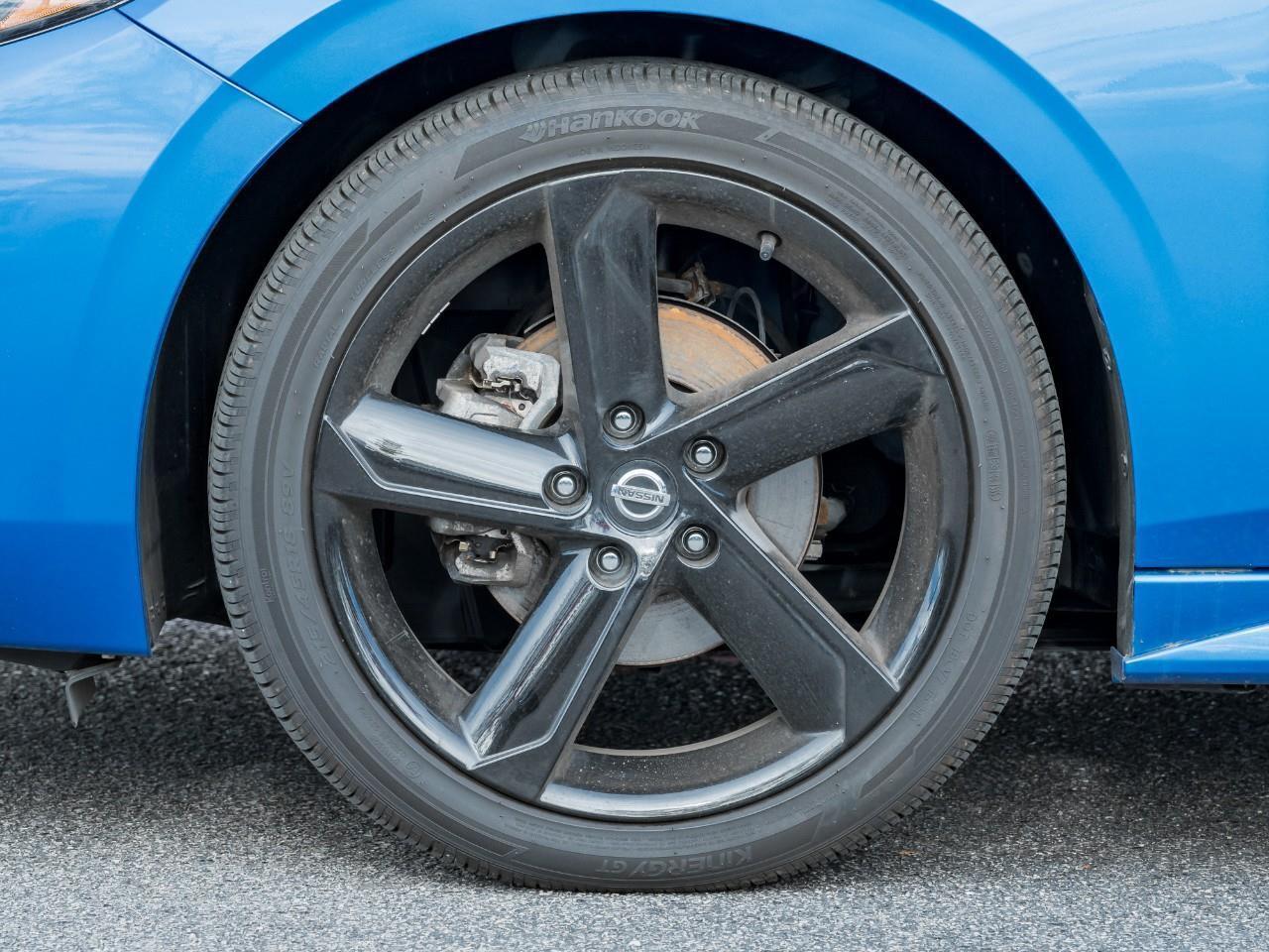 2023 Nissan Sentra SR Photo3