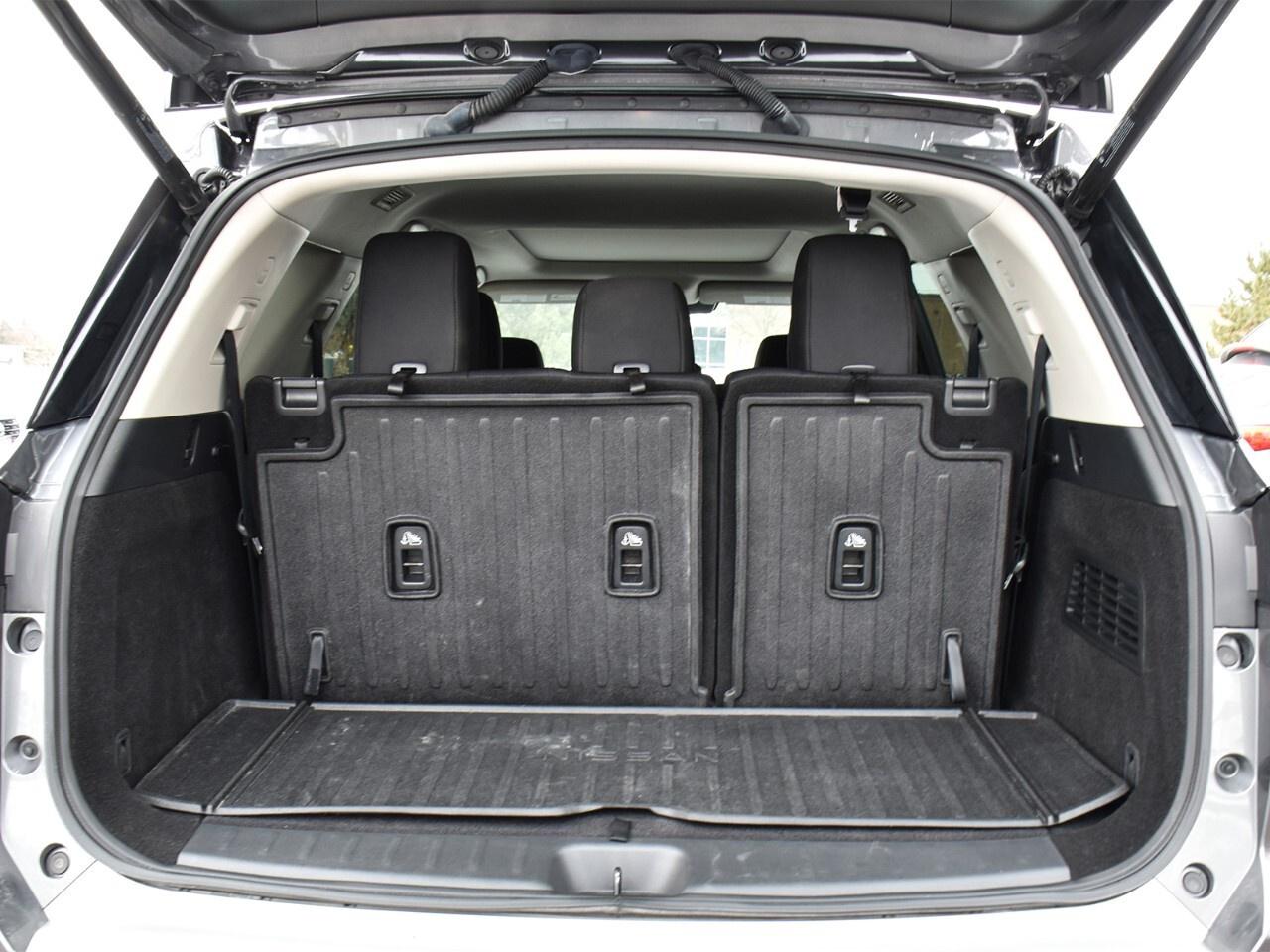 2024 Nissan Pathfinder SV, 8 PASSENGER,  POWER TAILGATE, APPLE CARPLAY Photo