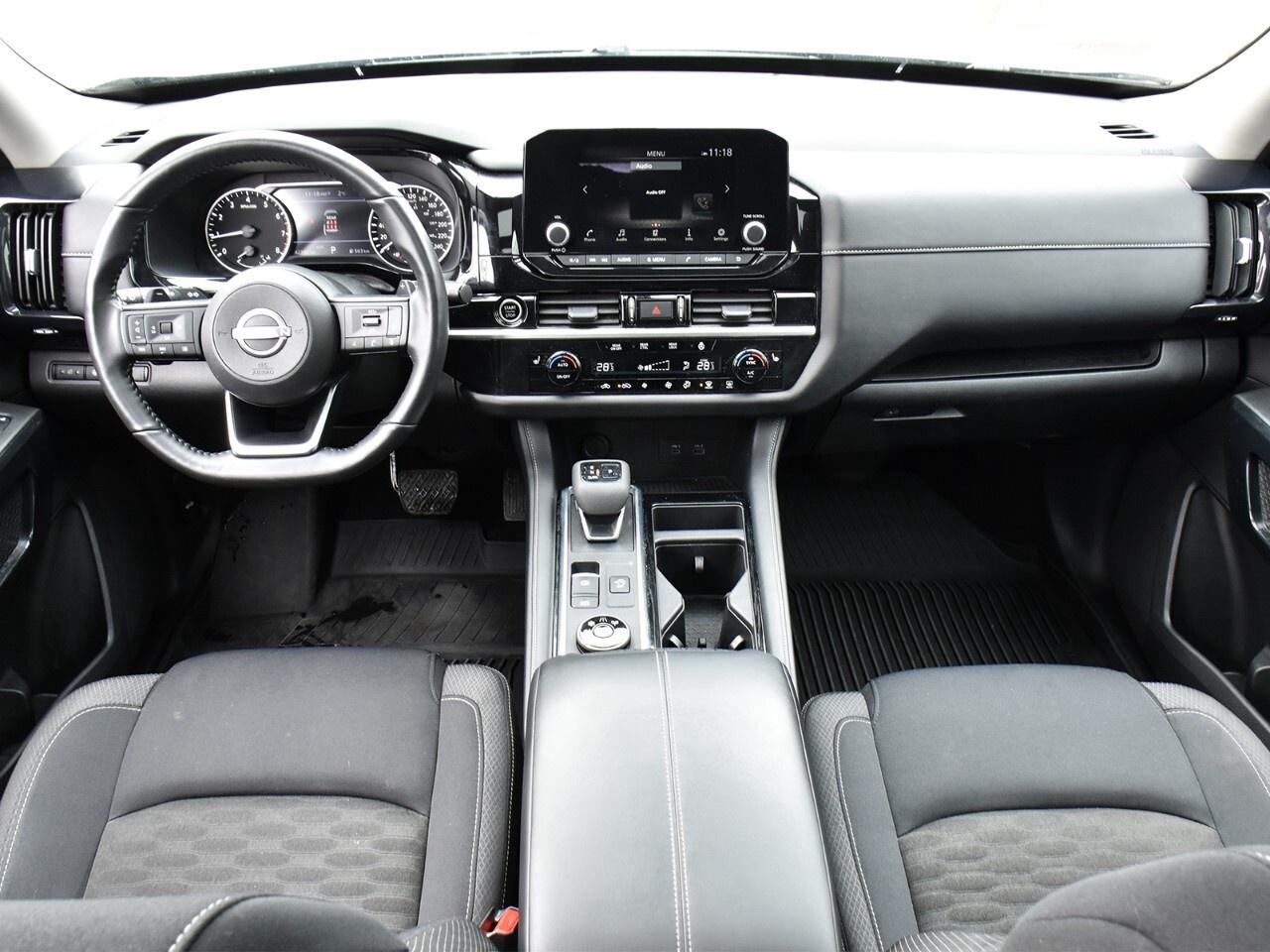 2024 Nissan Pathfinder SV, 8 PASSENGER,  POWER TAILGATE, APPLE CARPLAY Photo