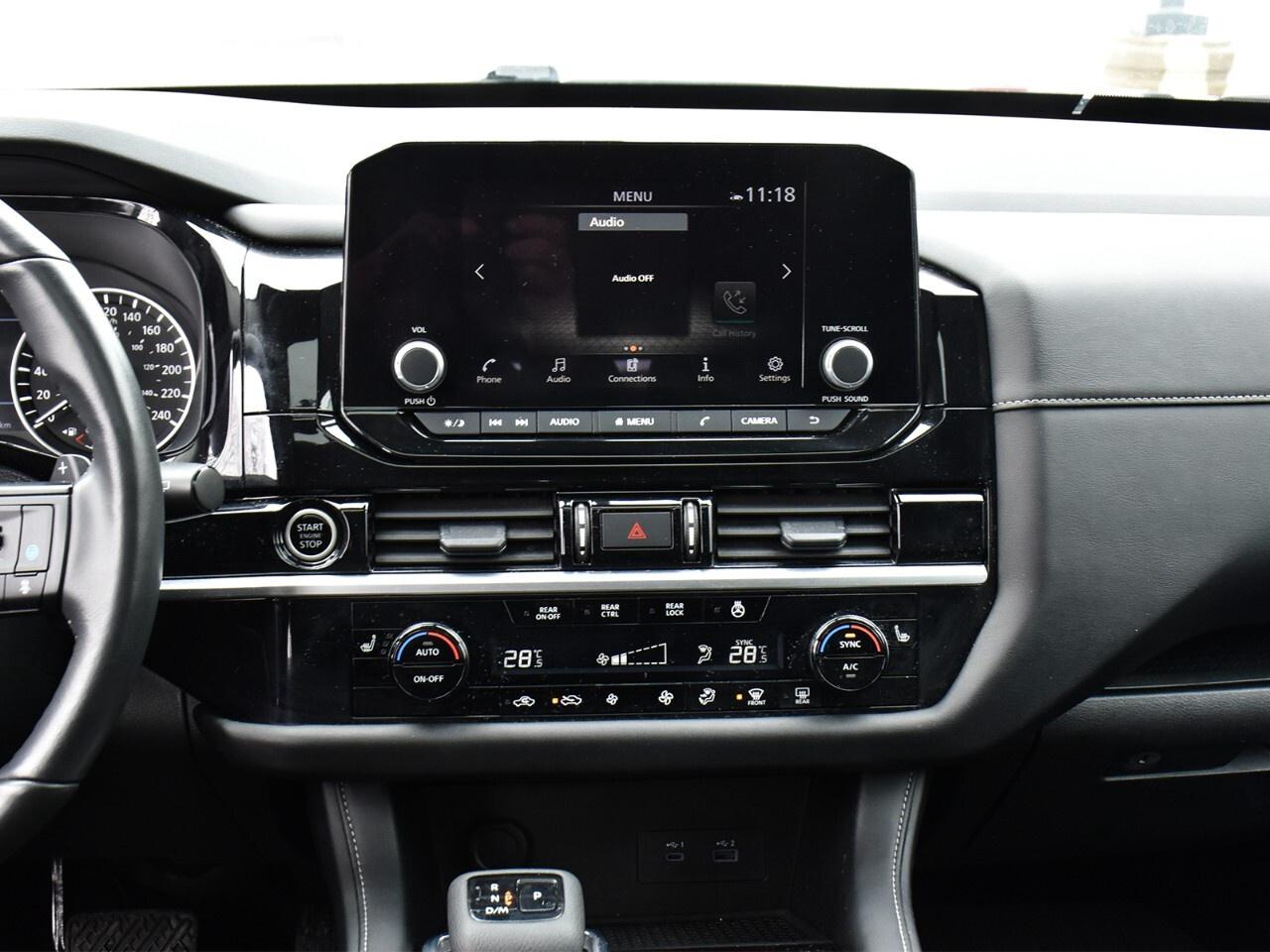 2024 Nissan Pathfinder SV, 8 PASSENGER,  POWER TAILGATE, APPLE CARPLAY Photo