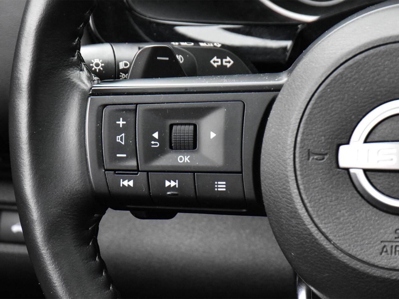 2024 Nissan Pathfinder SV, 8 PASSENGER,  POWER TAILGATE, APPLE CARPLAY Photo