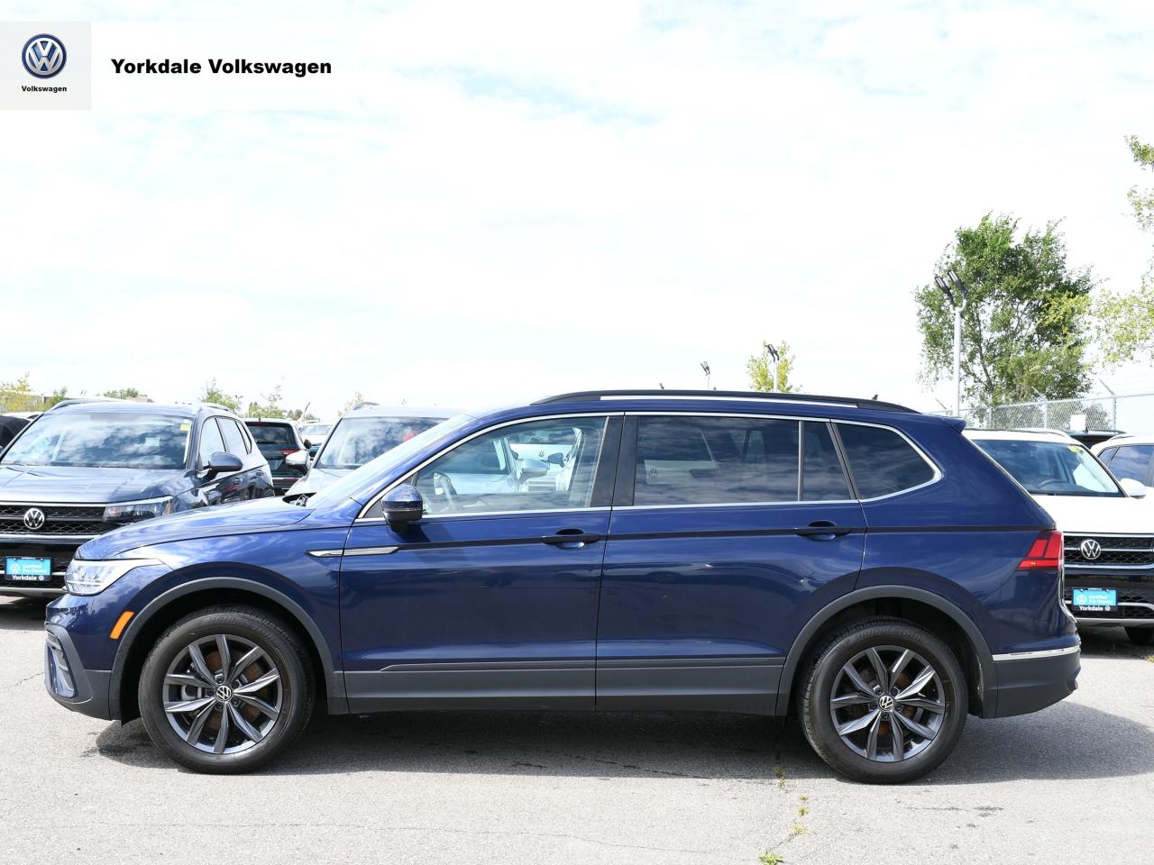 2024 Volkswagen Tiguan 4Motion "Year End Sale" Photo