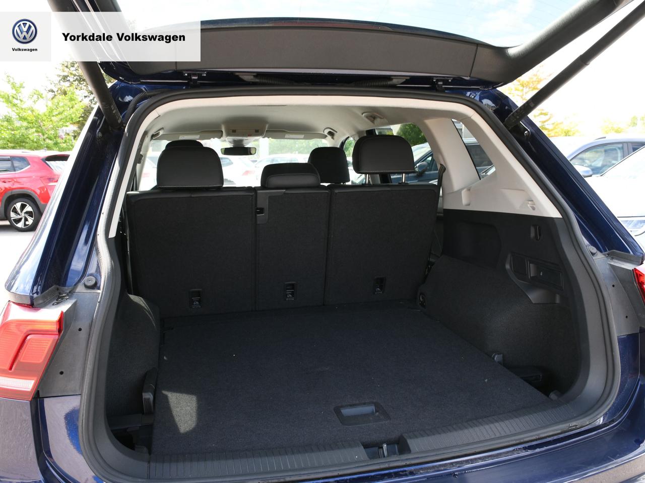 2024 Volkswagen Tiguan 4Motion "Year End Sale" Photo