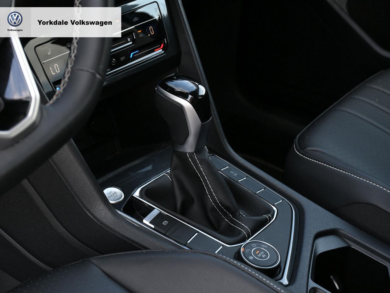 2024 Volkswagen Tiguan 4Motion "Year End Sale" Photo