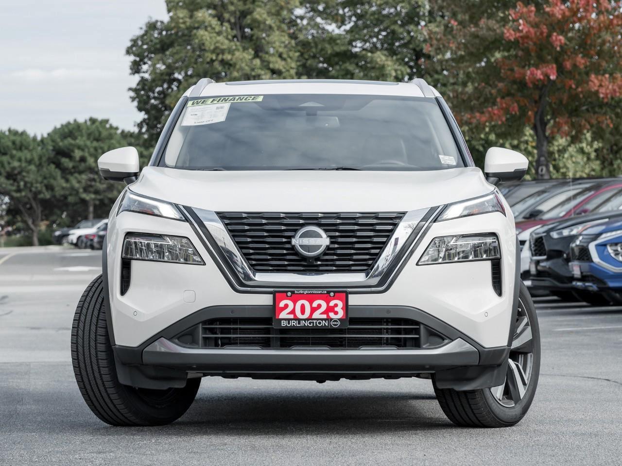 2023 Nissan Rogue SL Photo2