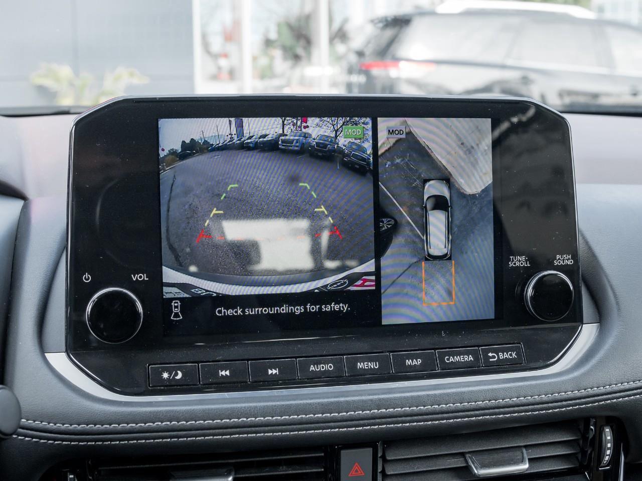 2023 Nissan Rogue SL Photo