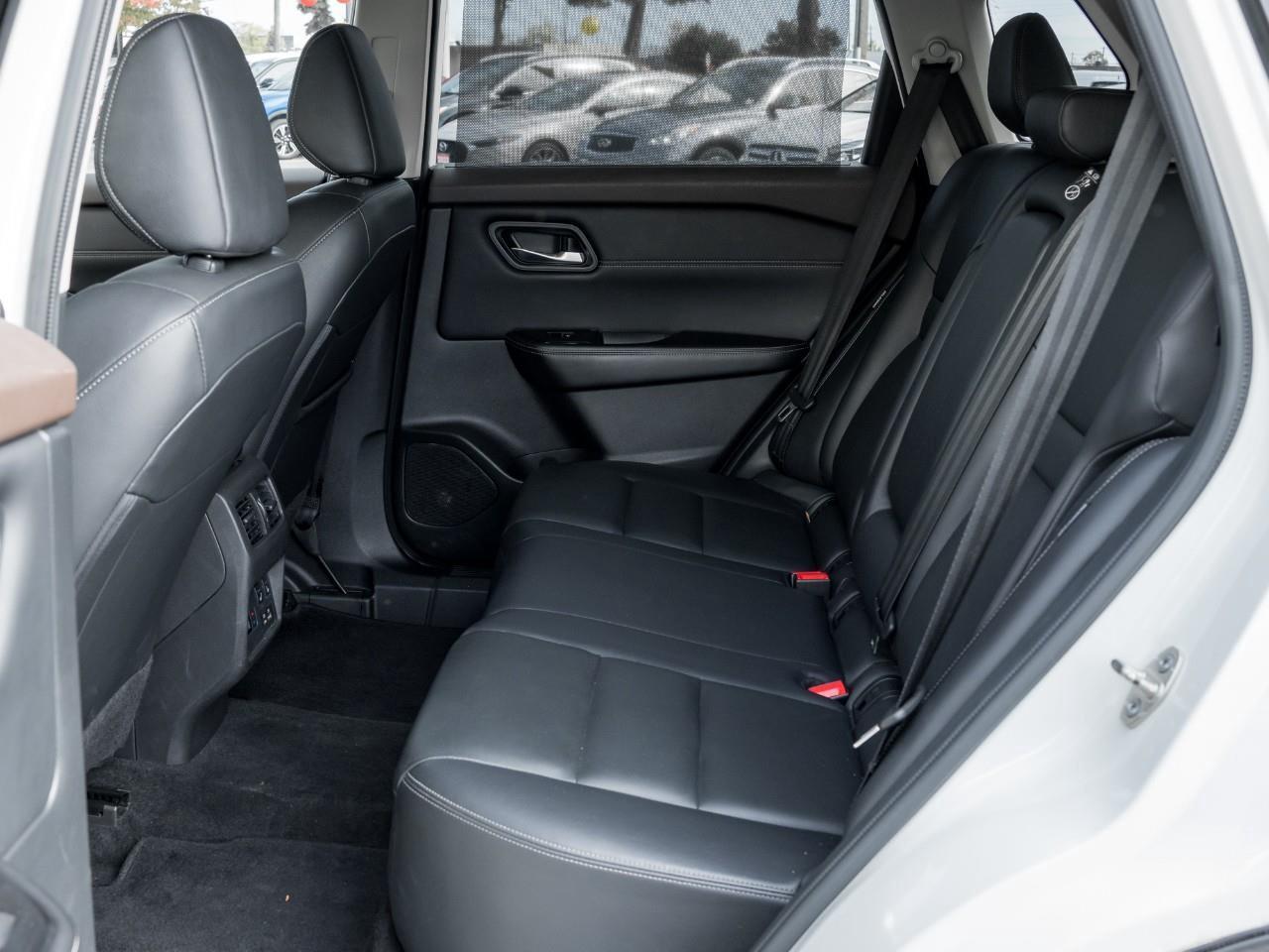 2023 Nissan Rogue SL Photo