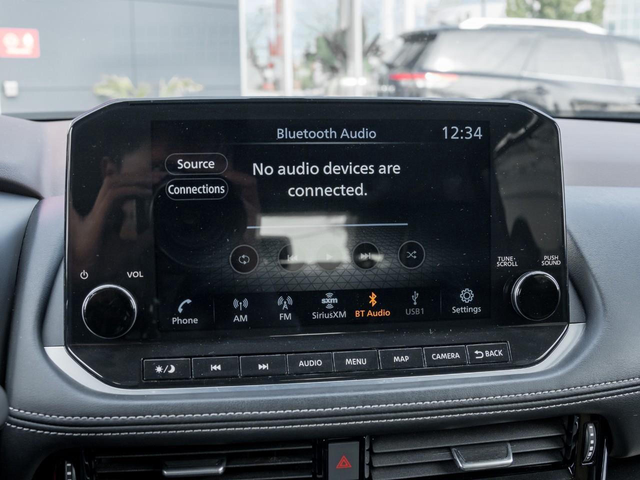 2023 Nissan Rogue SL Photo