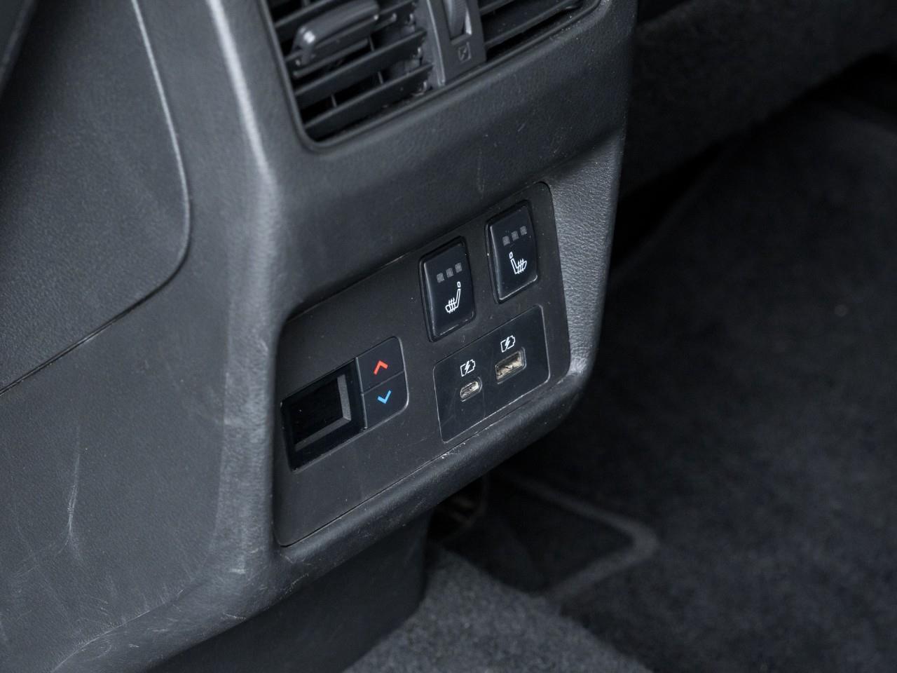 2023 Nissan Rogue SL Photo