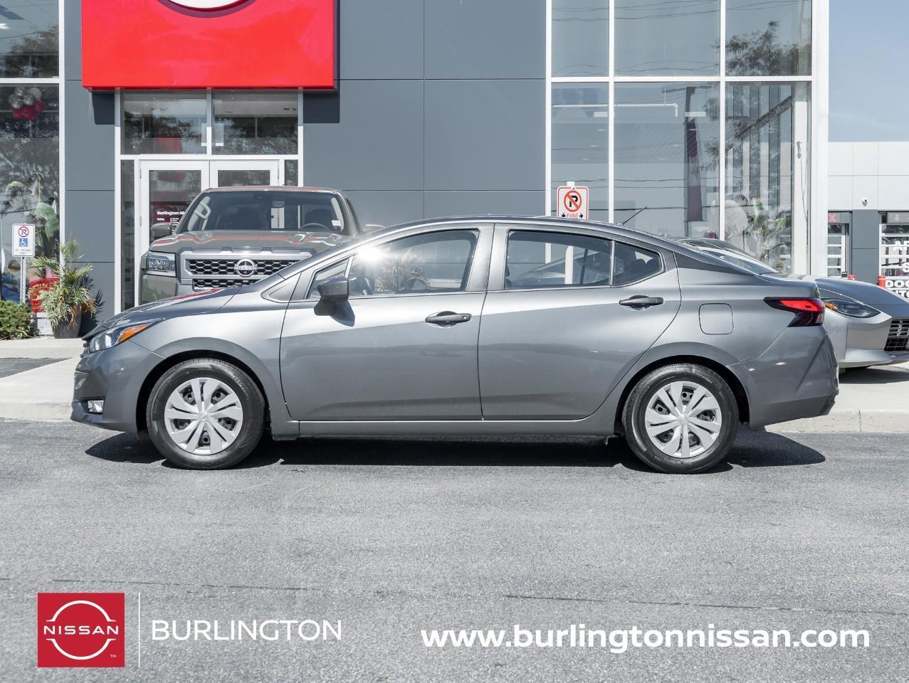 2023 Nissan Versa S Photo0