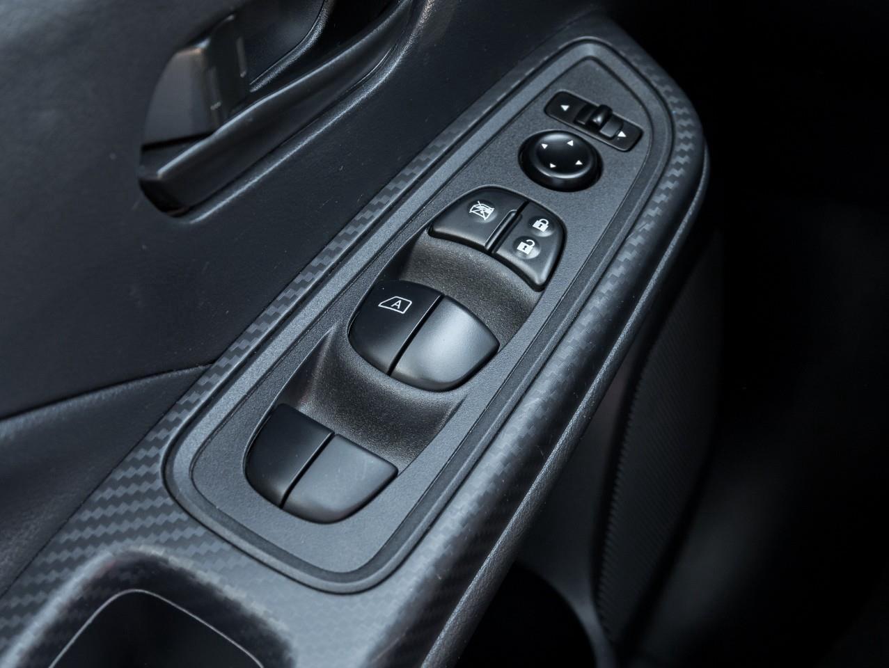 2023 Nissan Versa S Photo