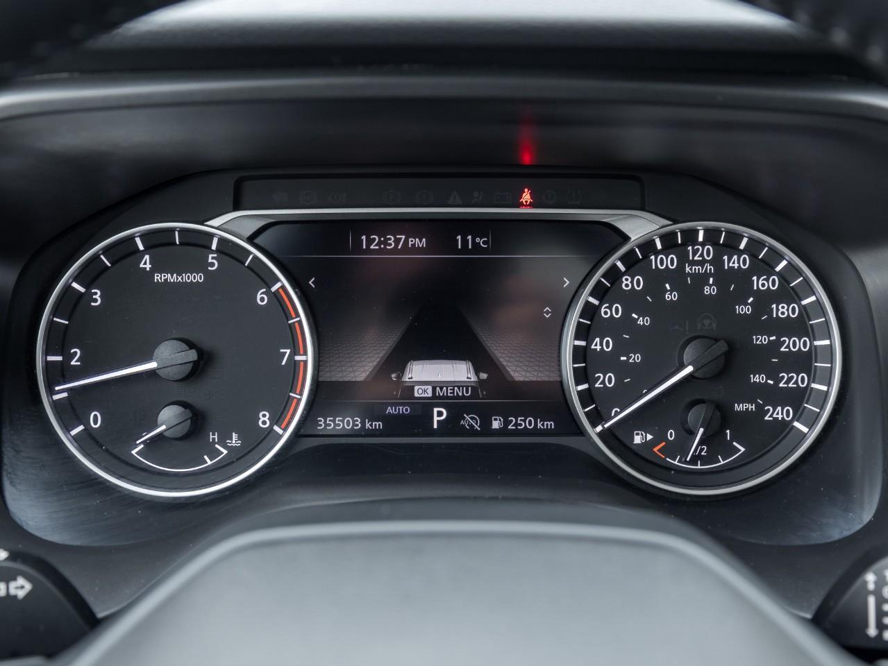 2025 Nissan Rogue SV MOONROOF Photo