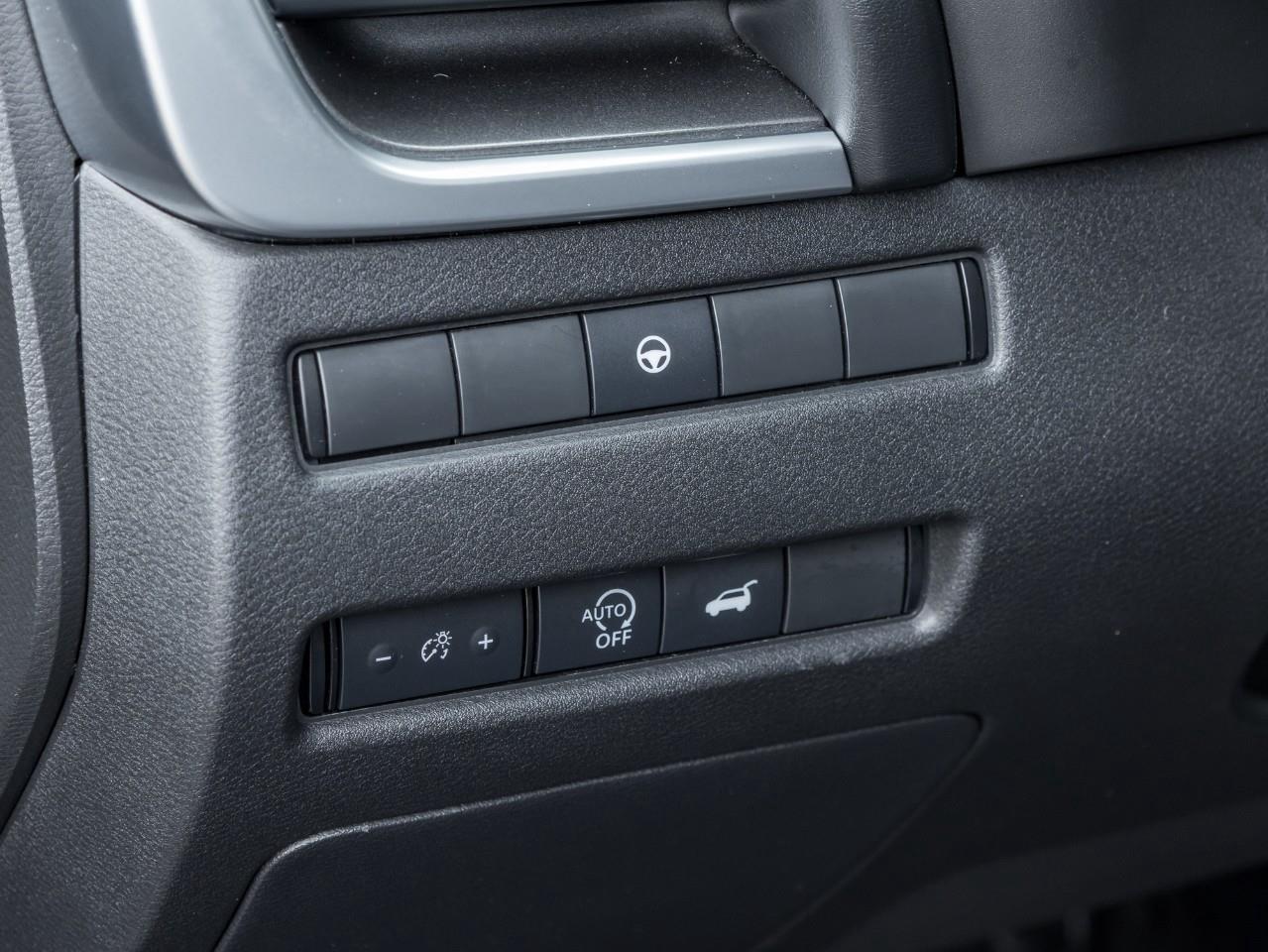 2025 Nissan Rogue SV MOONROOF Photo