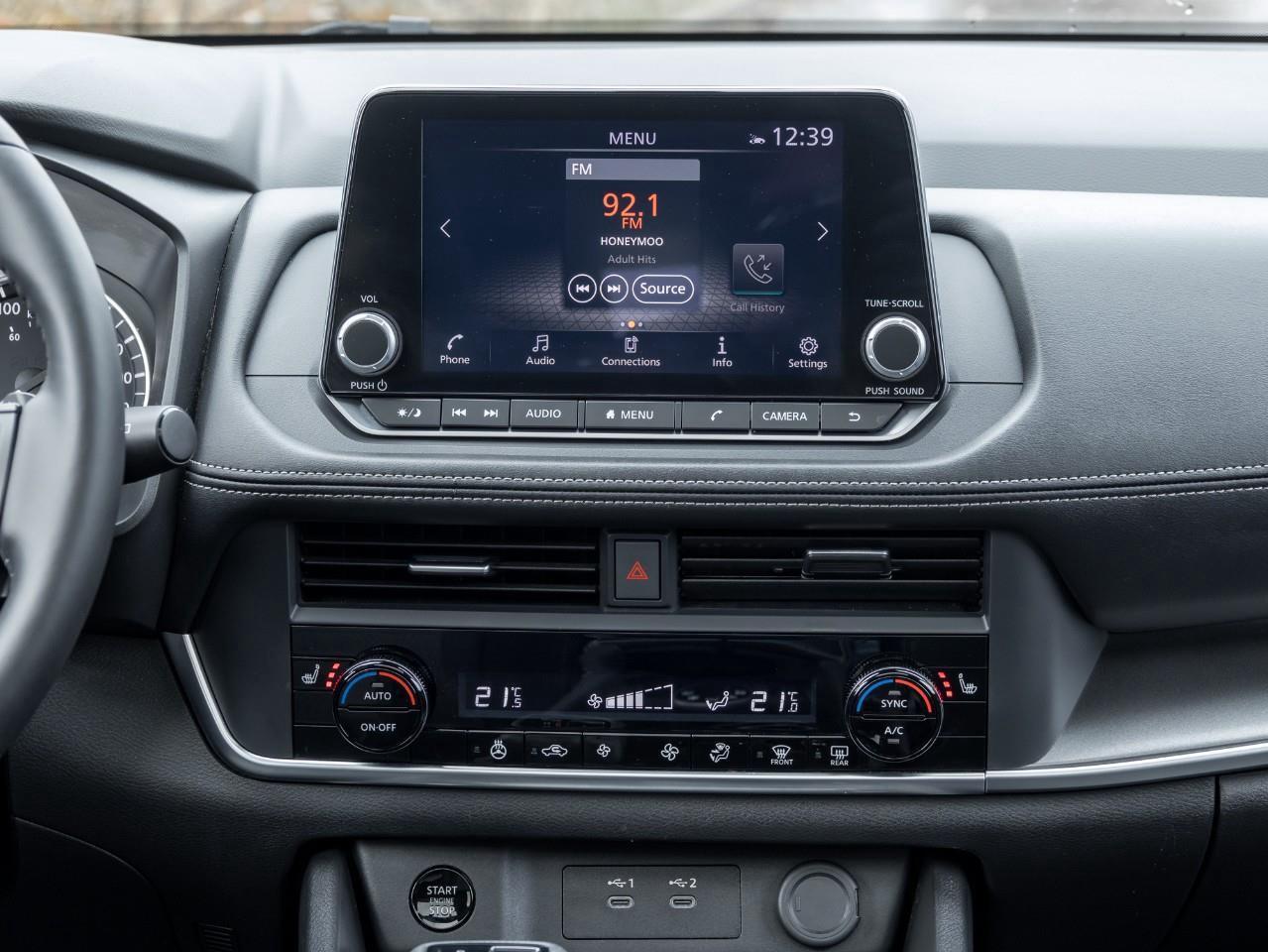 2025 Nissan Rogue SV MOONROOF Photo