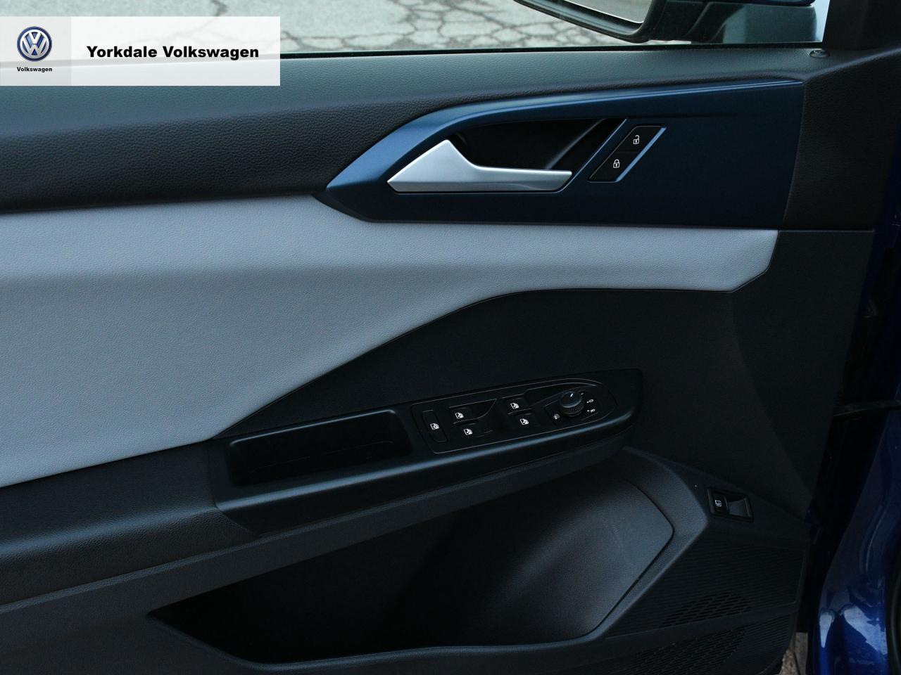 2023 Volkswagen Taos  Photo