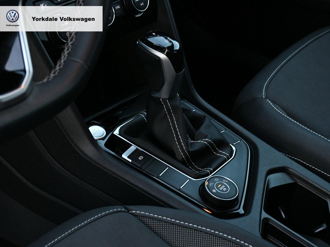 2023 Volkswagen Taos  Photo