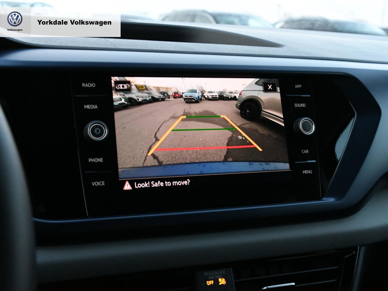 2023 Volkswagen Taos  Photo