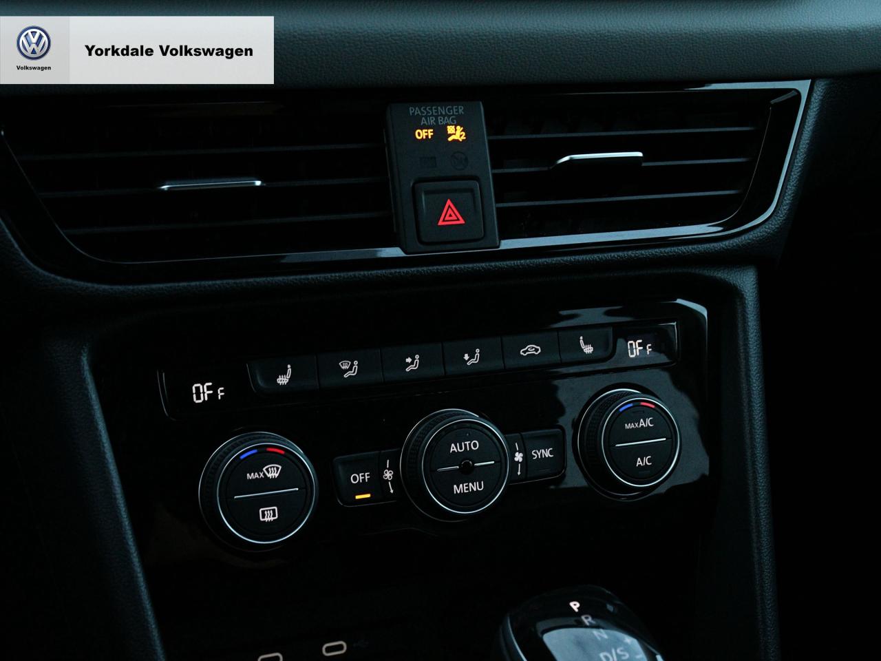 2023 Volkswagen Taos  Photo