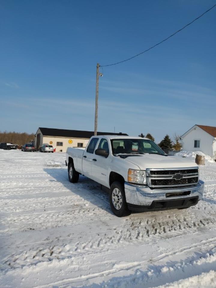 2011 Chevrolet SILVERADO 2500HD 2WD Crew Cab 153.7" Work Truck Photo0