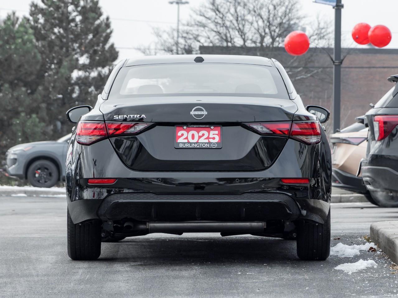 2025 Nissan Sentra SV Photo