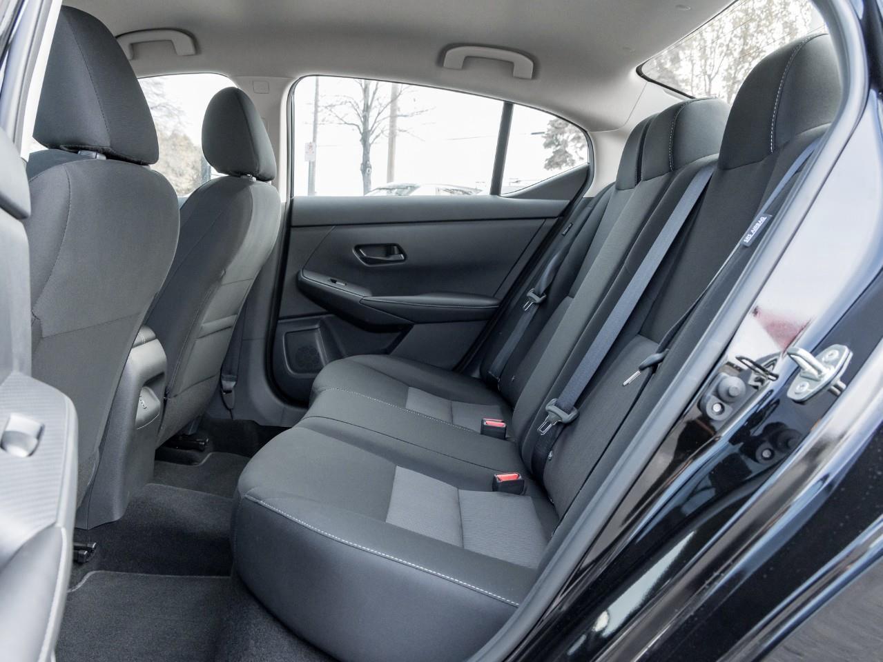 2025 Nissan Sentra SV Photo