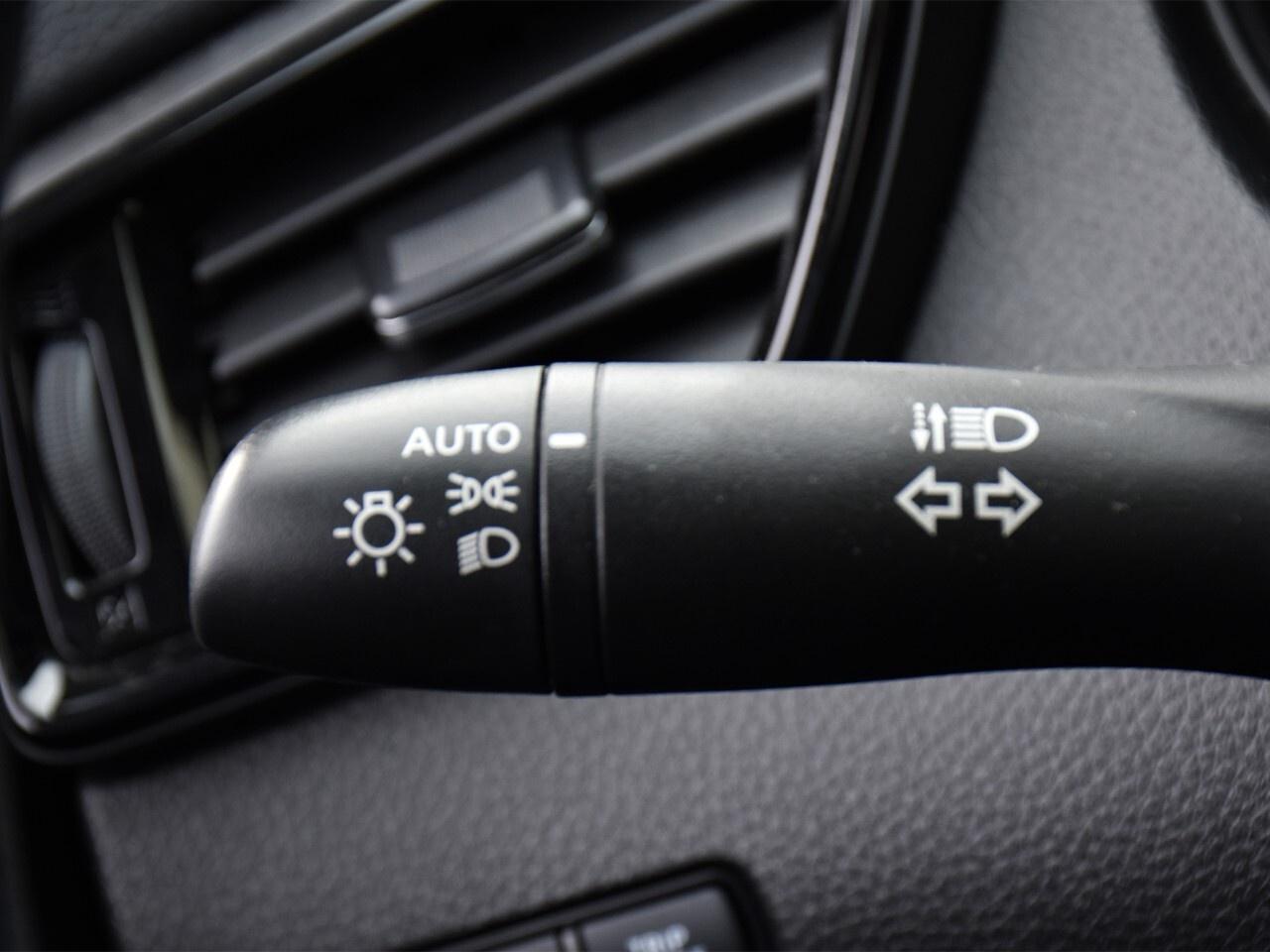 2023 Nissan Qashqai AWD SV CVT, APPLE CARPLAY, HEATED SEATS Photo