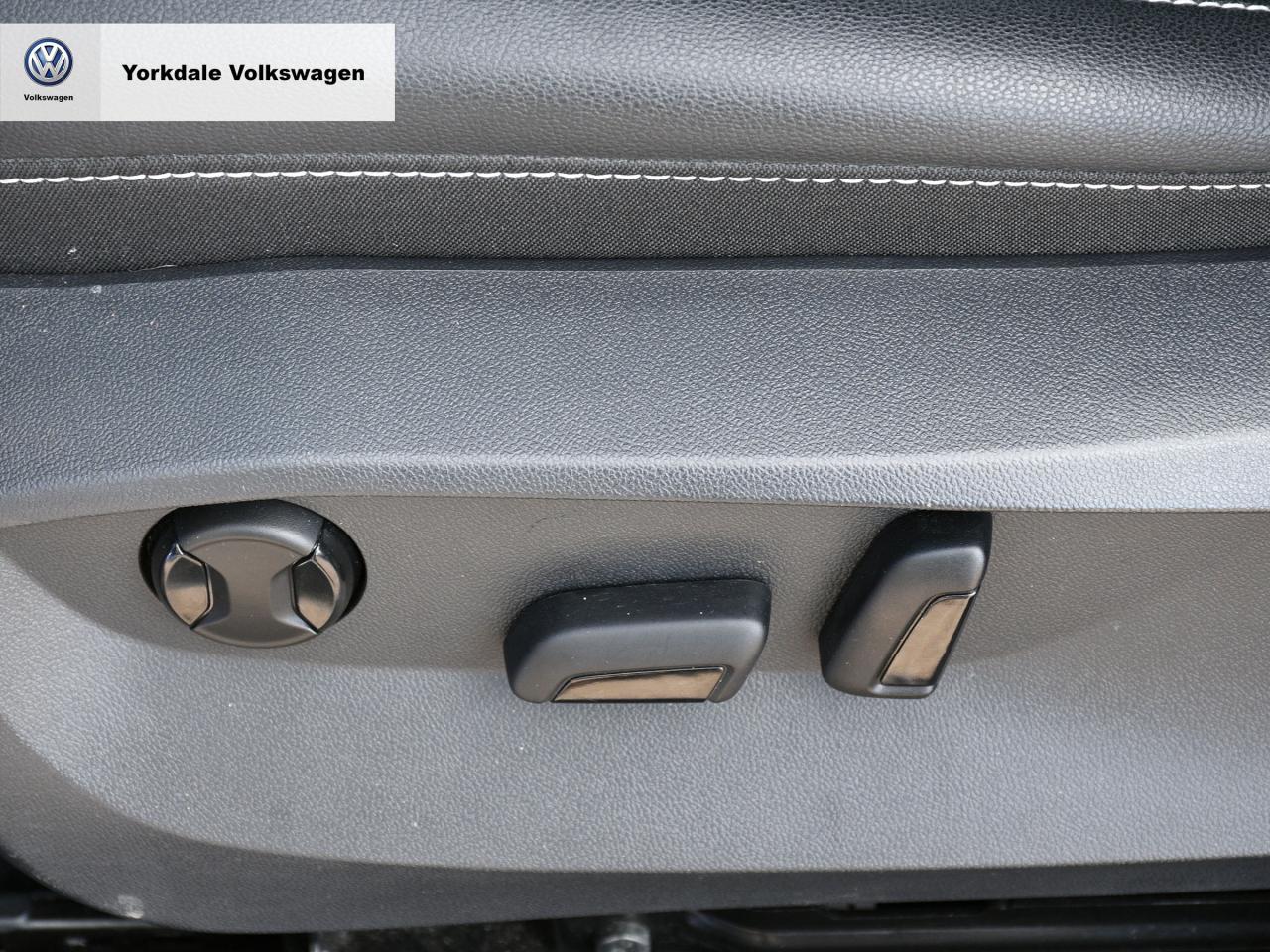 2022 Volkswagen Taos  Photo