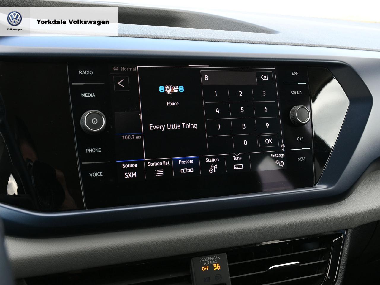 2022 Volkswagen Taos  Photo