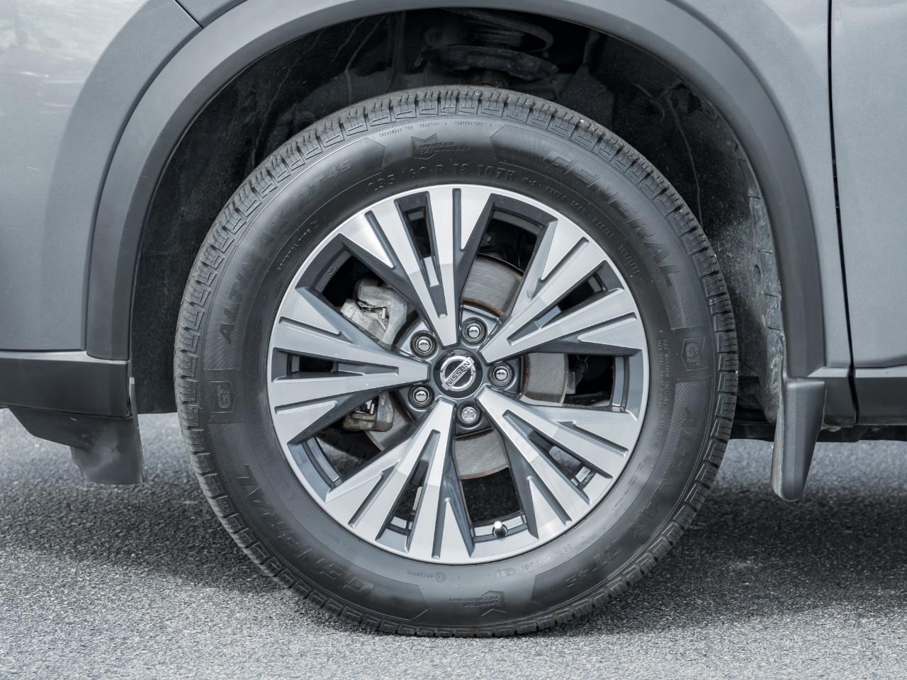 2021 Nissan Rogue SV Photo3