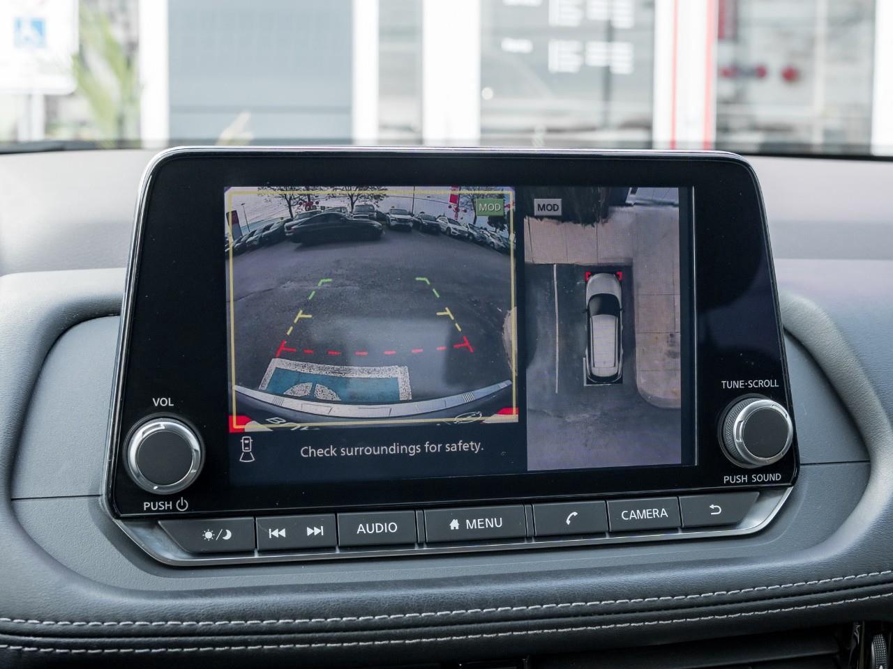 2021 Nissan Rogue SV Photo