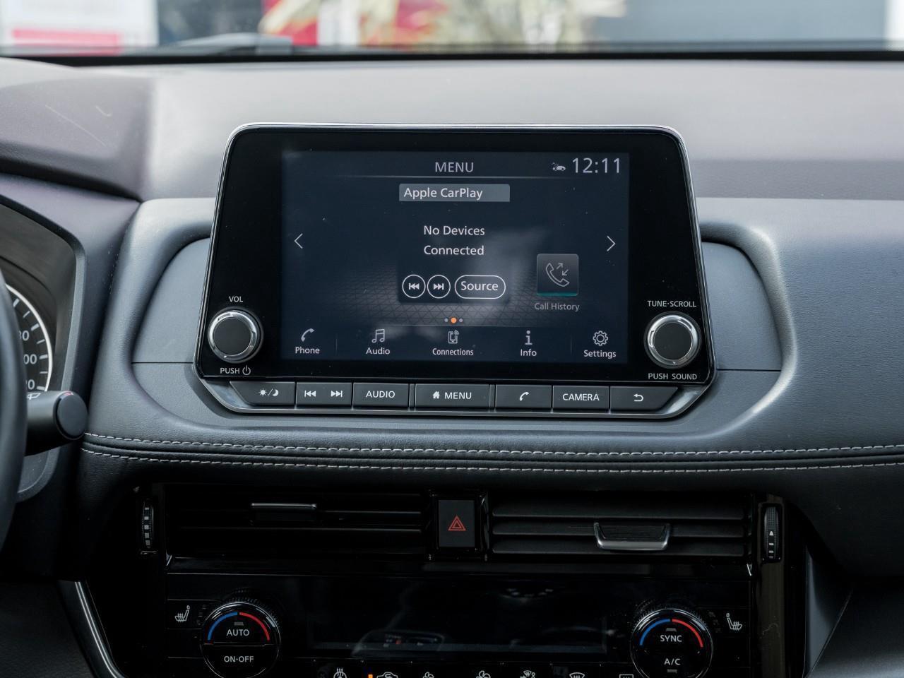 2021 Nissan Rogue SV Photo