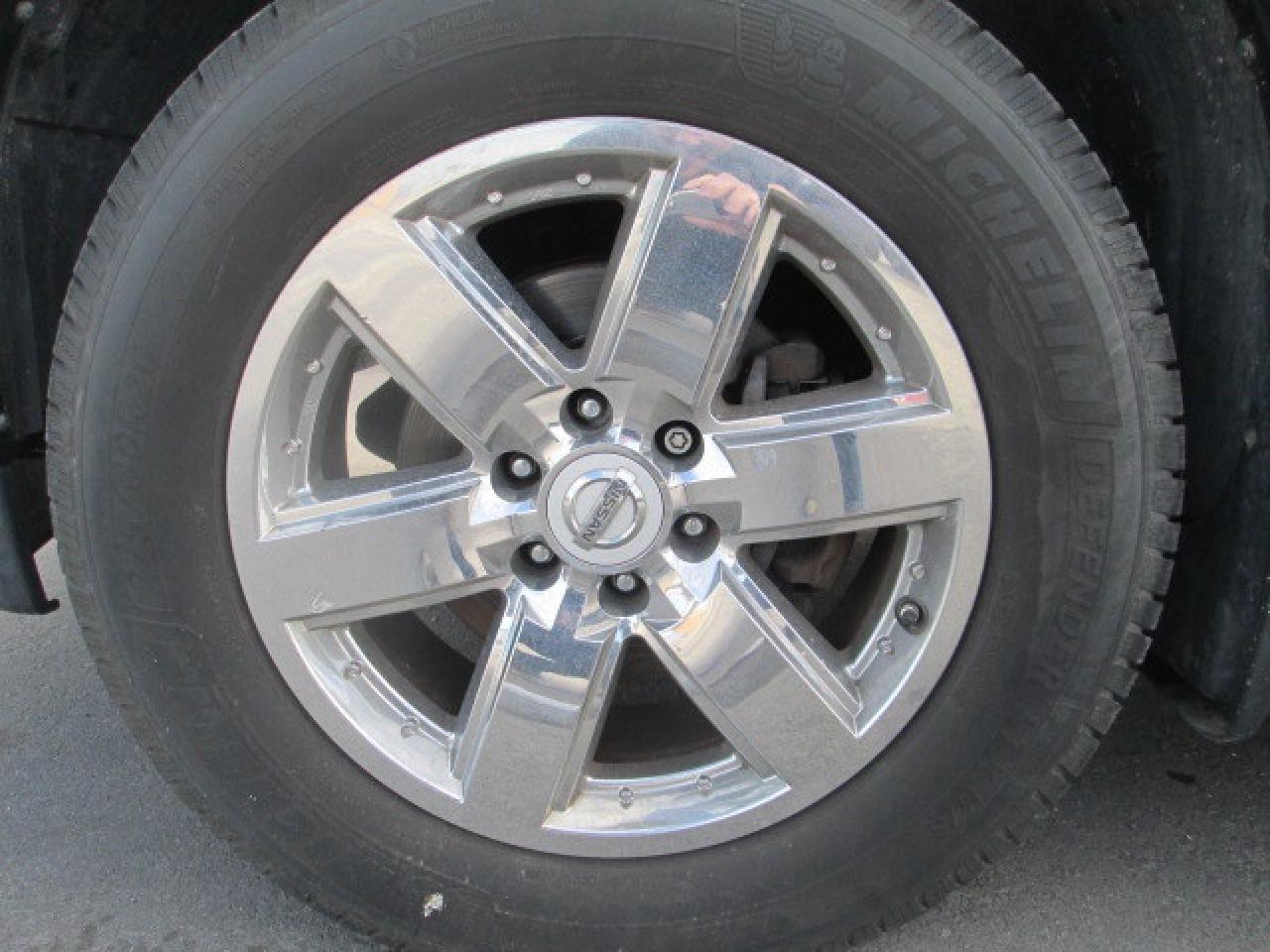 2012 Nissan Armada 4WD 4dr Platinum Edition, Leather, Sunroof Photo