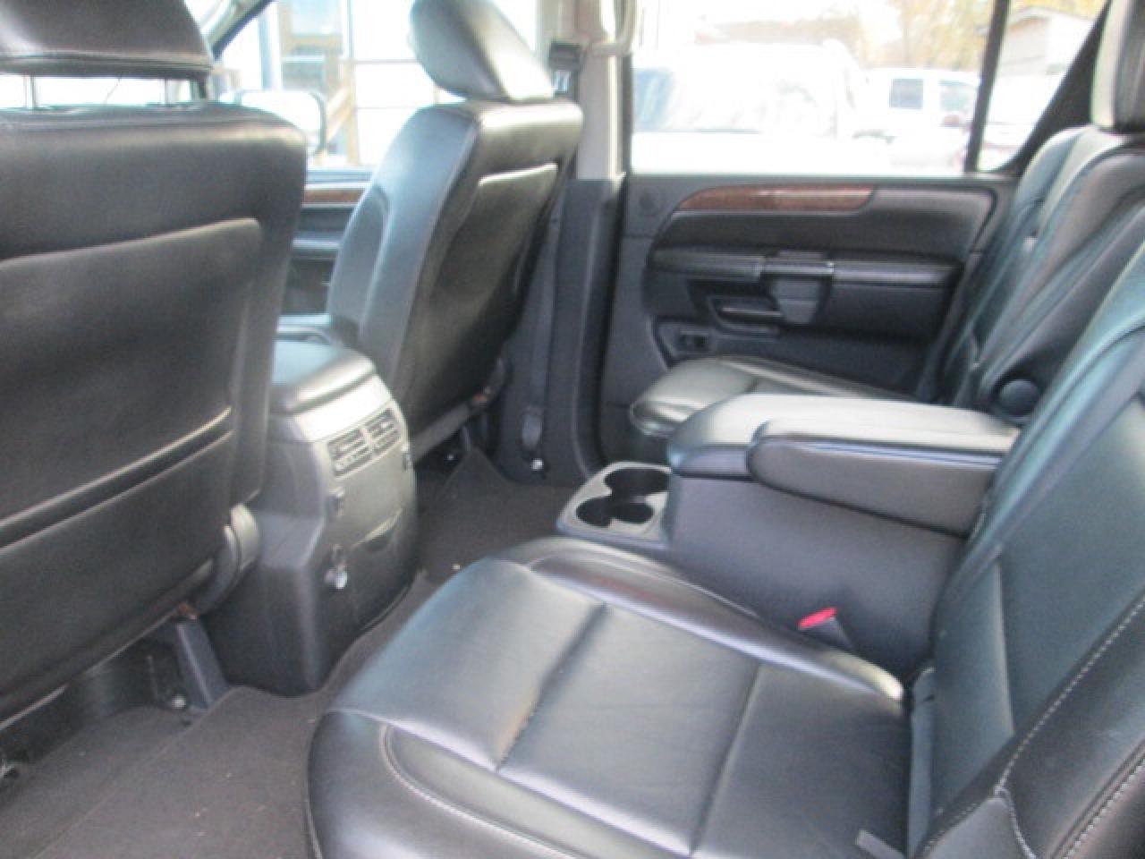 2012 Nissan Armada 4WD 4dr Platinum Edition, Leather, Sunroof Photo