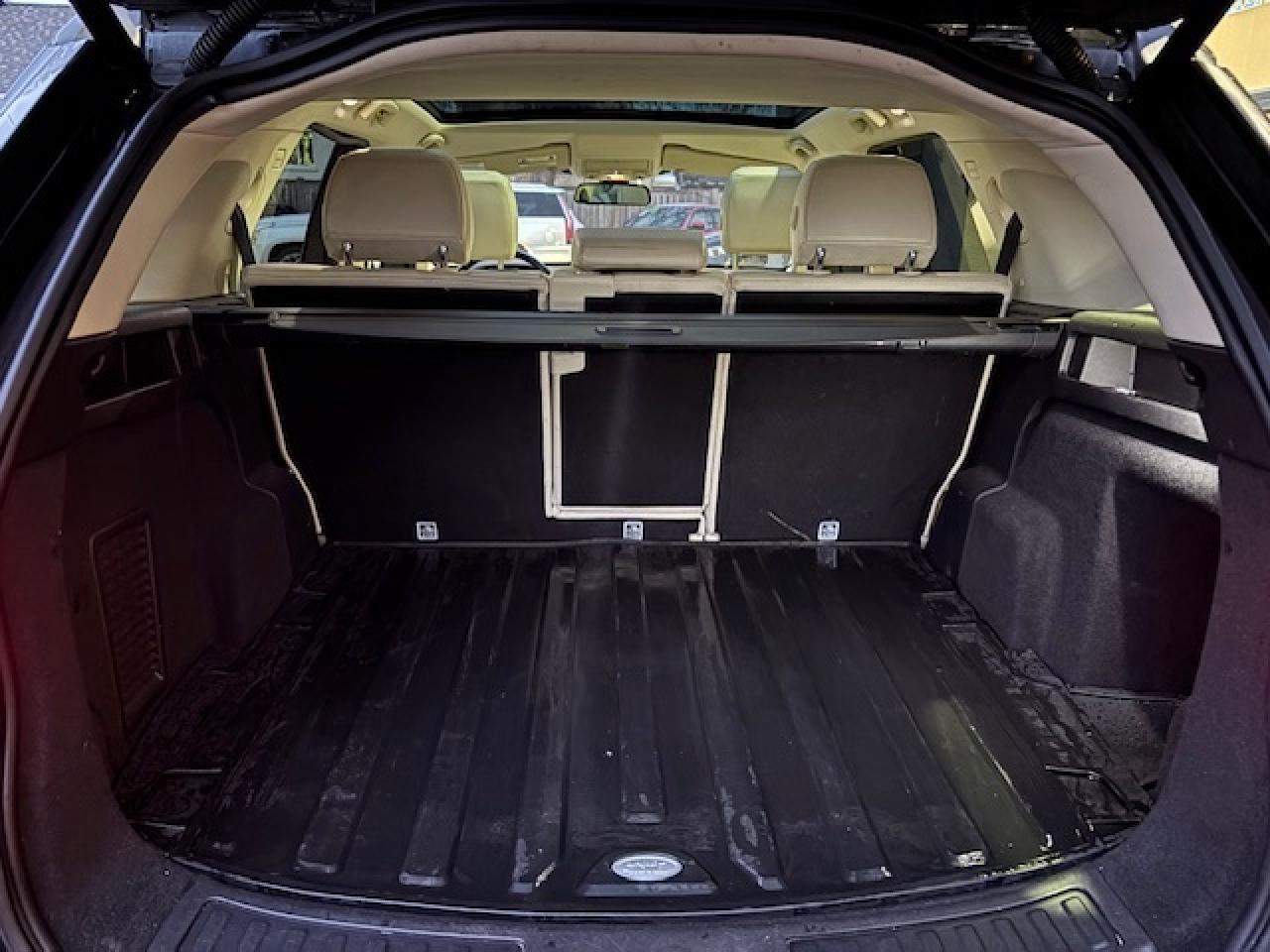 2016 Land Rover Discovery Sport AWD HSE LUXURY, PANO ROOF, NAVI, LOADED UP!! Photo4