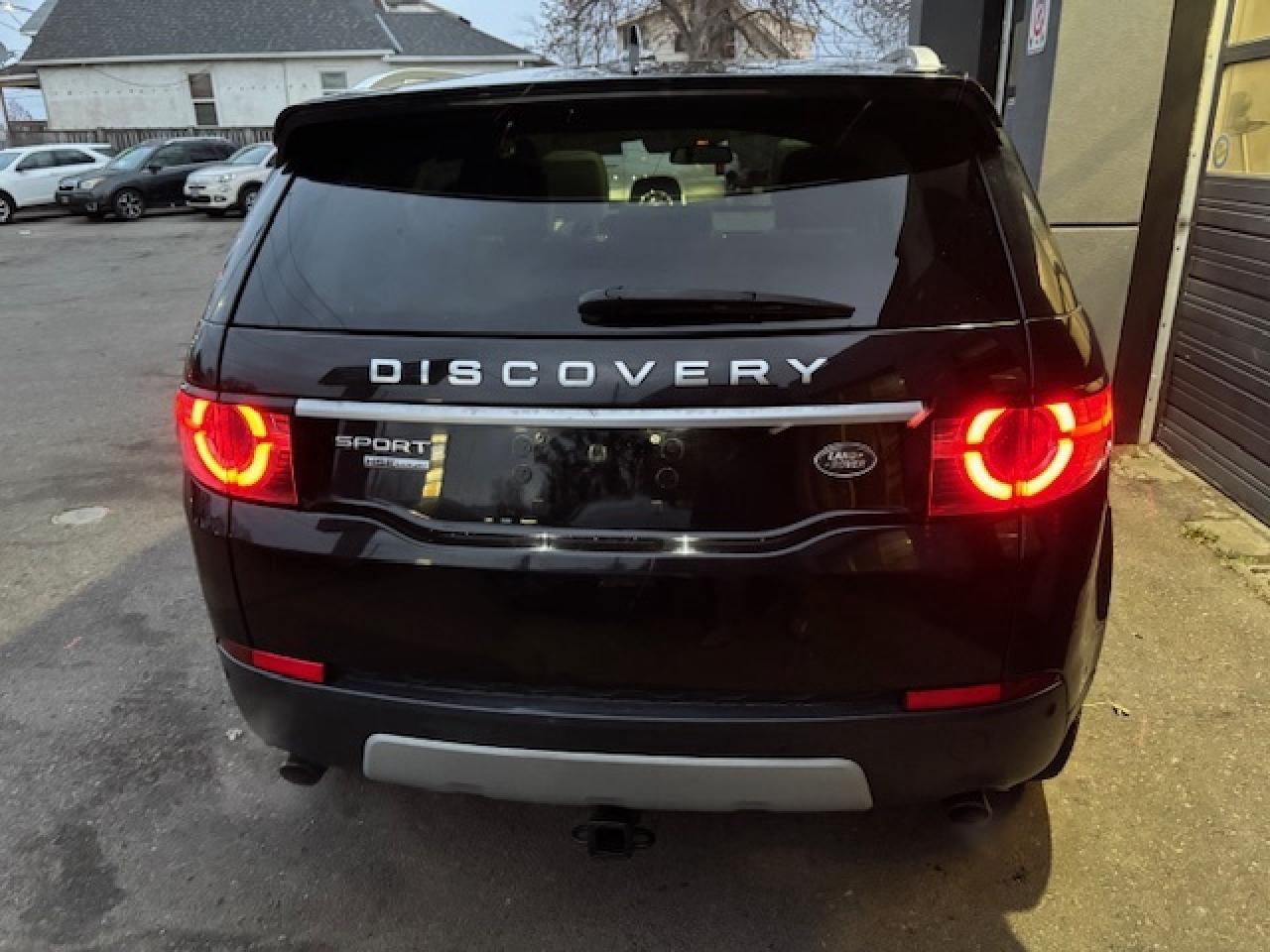 2016 Land Rover Discovery Sport AWD HSE LUXURY, PANO ROOF, NAVI, LOADED UP!! Photo